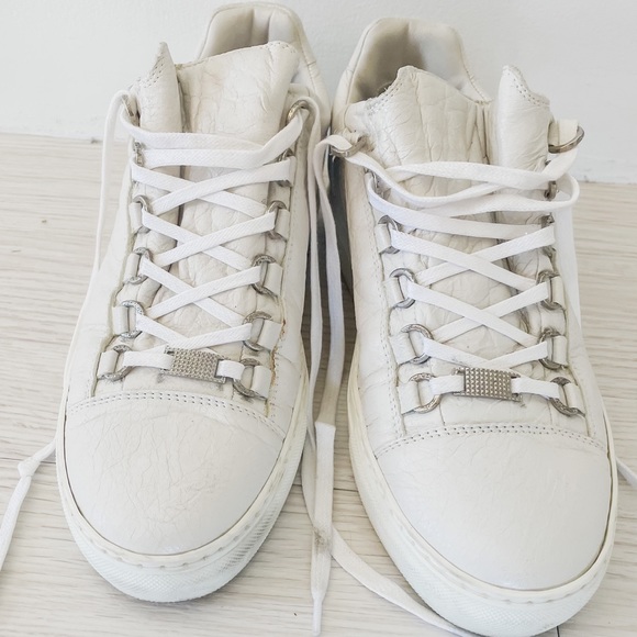 Balenciaga White Crinkled Leather Arena Sneakers - Picture 8 of 11